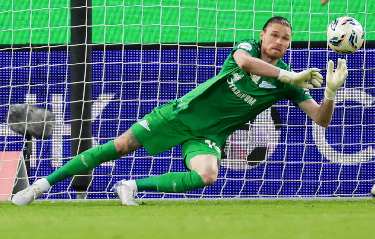    Вратарь "Зенита" Денис Адамов  Михаил Синицын/ТАСС