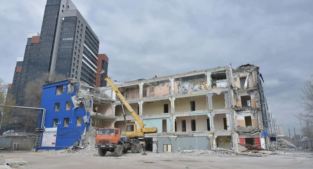 Торговый центр у виадука сносят в Воронеже