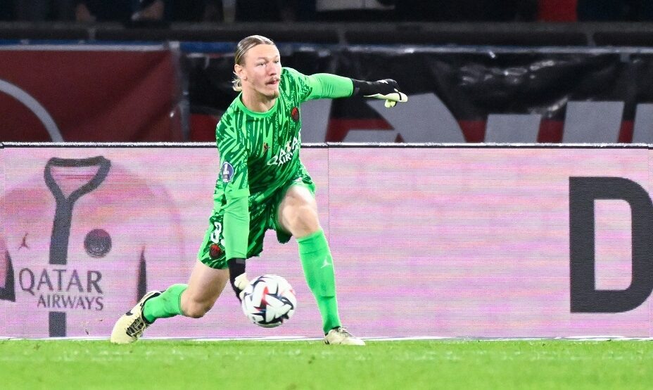    Матвей Сафонов сыграл 21-й матч за «ПСЖ» в нынешнем сезоне. Фото: Global Look Press