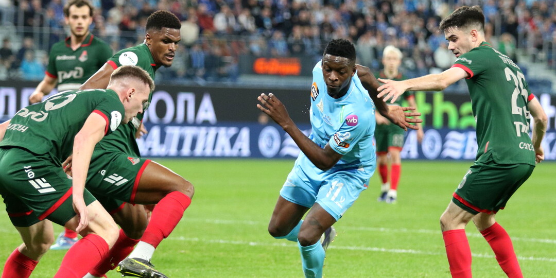 "Зенит" сыграл вничью с "Локомотивом"