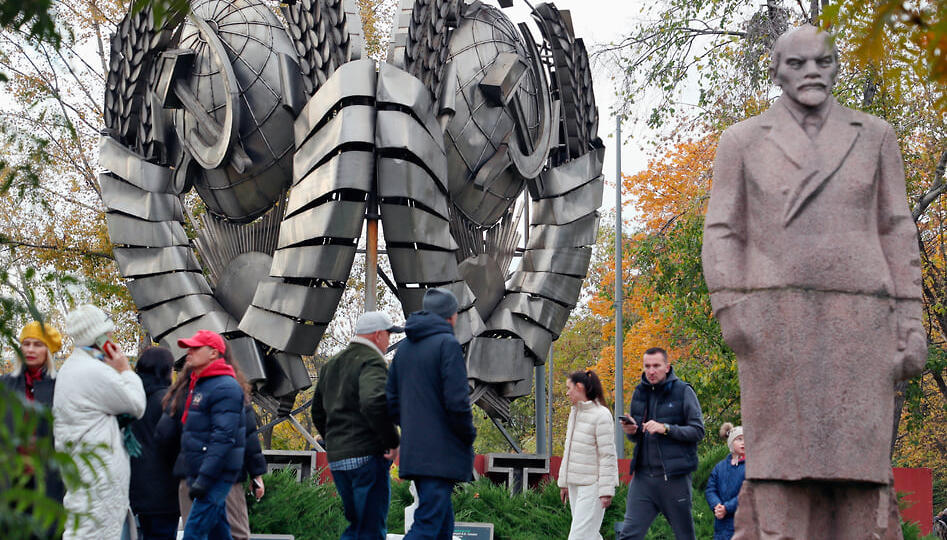 Россияне по-прежнему высоко ценят Владимира Ленина