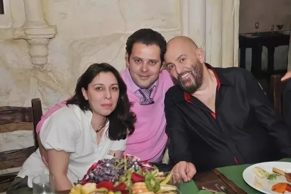    Шуфутинский с сыном Дэвидом и невесткой Анжелой Фото: соцсети