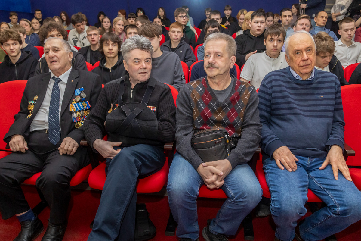 Ветераны - ликвидаторы последствий на Чернобыльской АЭС. Фото взято с Информационного портала «Фокус» https://focus.nso.ru/news/1327