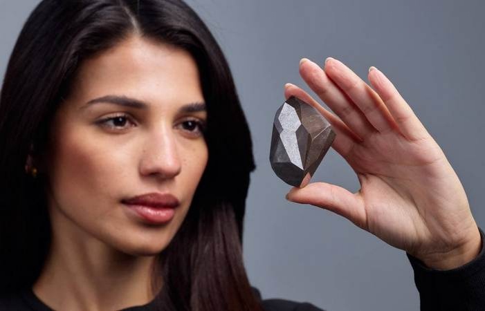 Черный алмаз "Энигма"