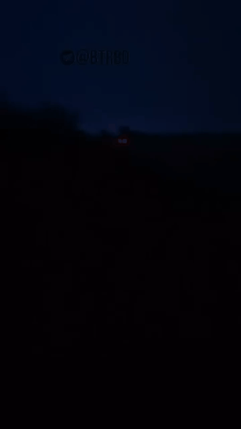    Так РСЗО "утрамбовывают" боевиков 425-го ошп, отправленных в штурм "в один конец". Видео: "Работайте, братья"