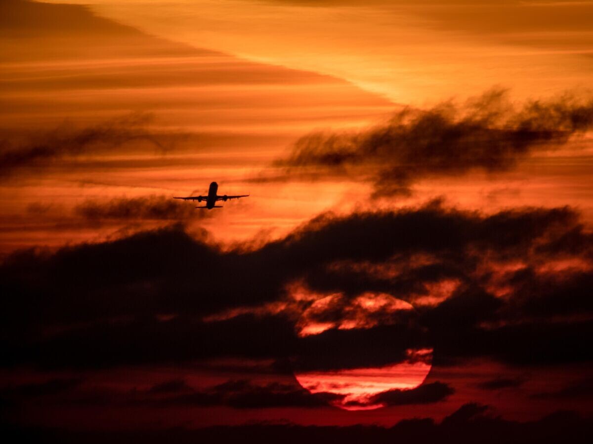    Летящий самолет | © РИА Новости / Нина Зотина