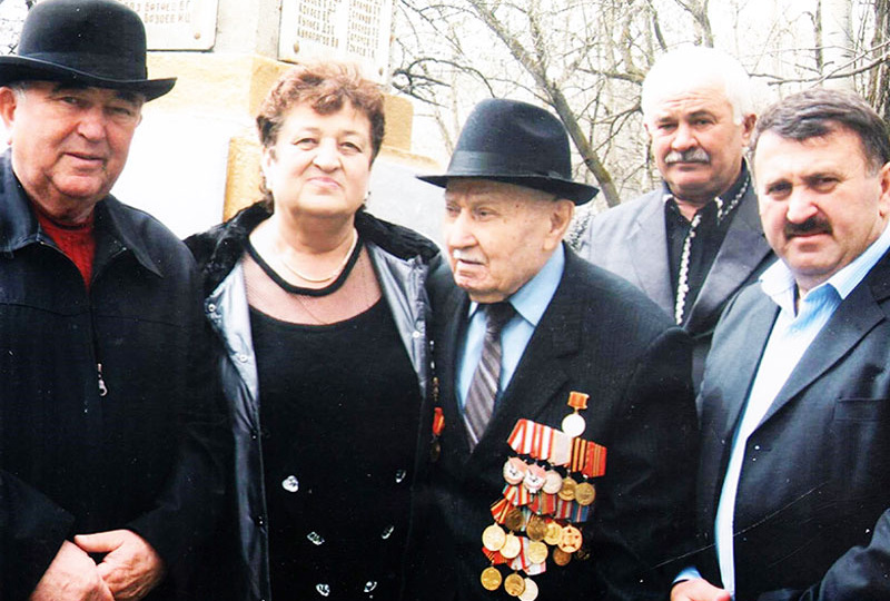 ХРАНИТЕЛЬ ВЕЧНОГО ОГНЯ ПАМЯТИ