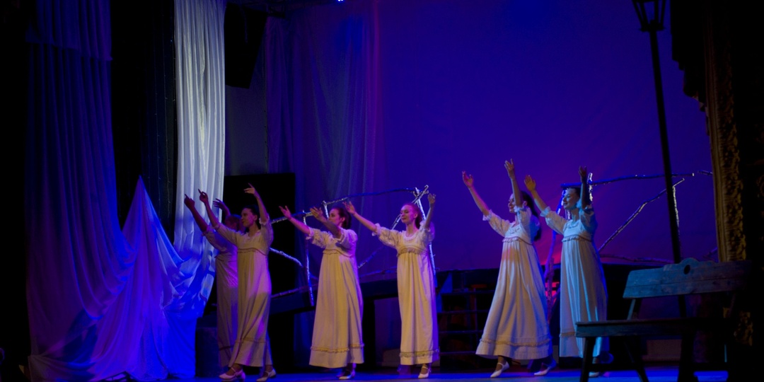 «Я сердцем никогда не лгу»: «Сергей Есенин» на сцене «Галёрки»