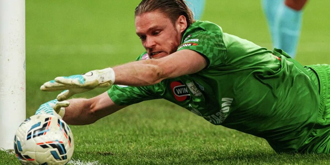 Героический сейв Адамова! Вратарь спас «Зенит» в концовке матча с «Локомотивом»