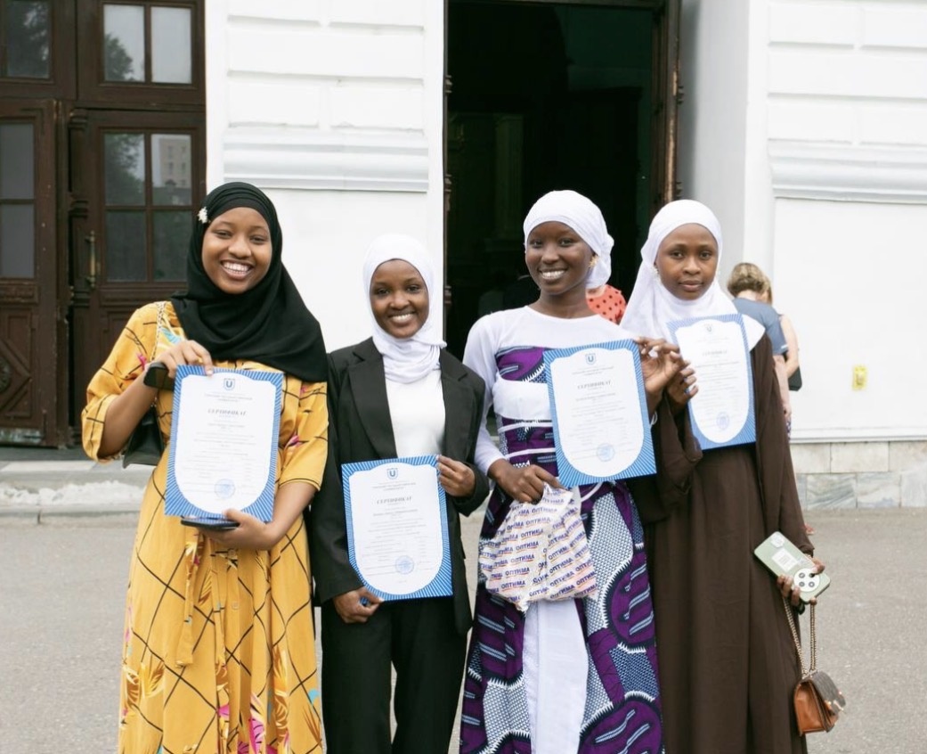 Вручение сертификатов об окончании подготовки – праздник для студентов и преподавателей
Фото предоставлены ЦДП ТГУ