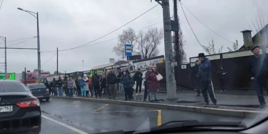 В Самаре остановлен транспорт и отменены занятия в школах из-за атаки БПЛА