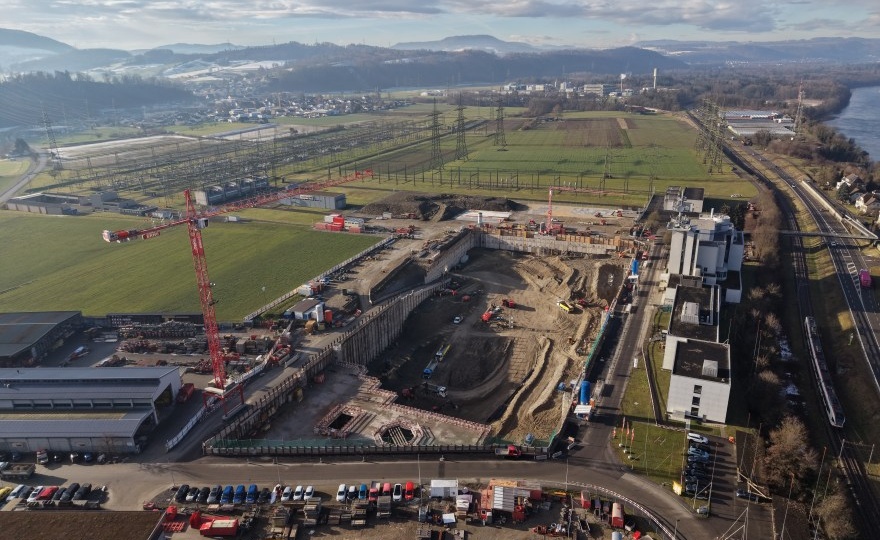 Аккумуляторный бум в Швейцарии: почему самая стабильная страна Европы срочно запасает электричество