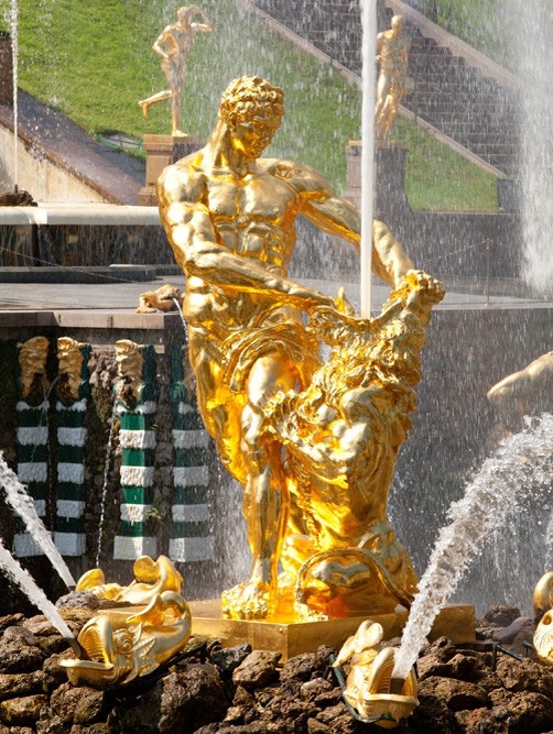 https://peterhofmuseum.ru/objects/peterhof/fontan_samson