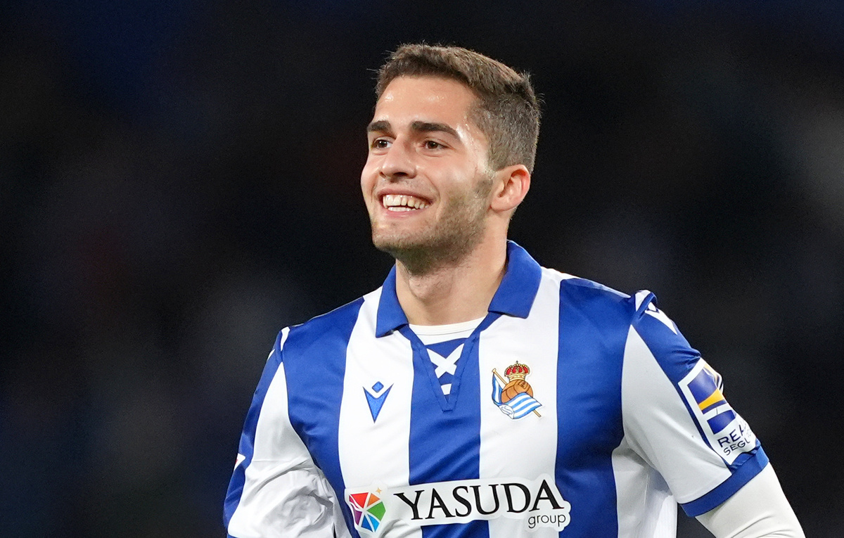    Полузащитник "Реал Сосьедад" Арсен Захарян  Juan Manuel Serrano Arce/Getty Images