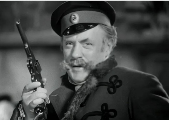 Кадр из фильма «Медведь» (1938). Скриншот.