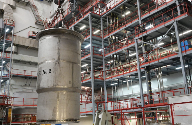 Росатом «сжёг» опасные отходы в реакторе: срок изоляции снижен с сотен тысяч до 300 лет