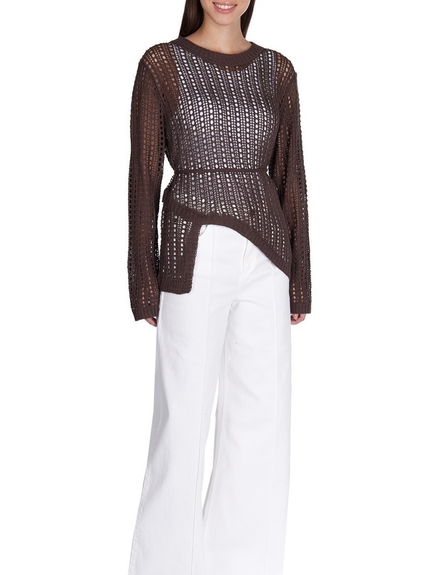 Креативный джемпер с длинными рукавами. Фото источник: интернет-магазин.