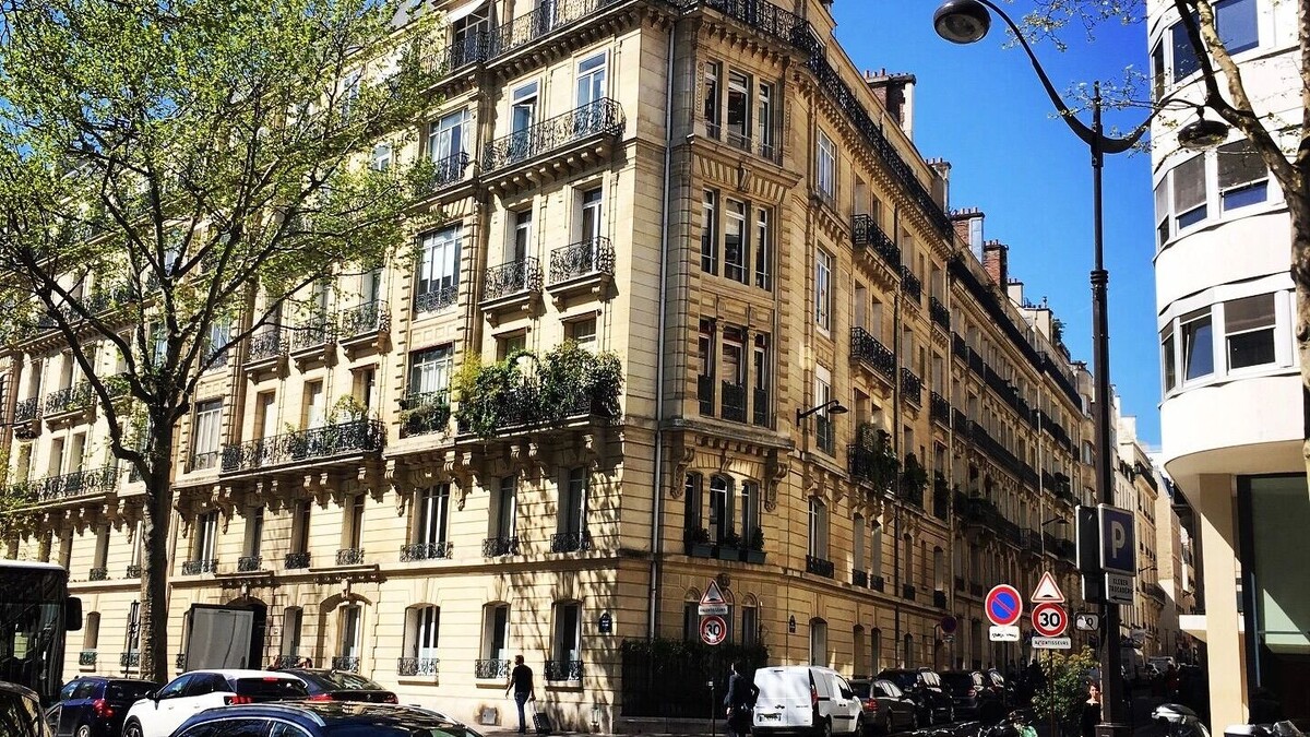    Жилье в центре Парижа оказалось втрое дешевле номера отеля в Уфе   Юлия Литвиненко / mkset.ru