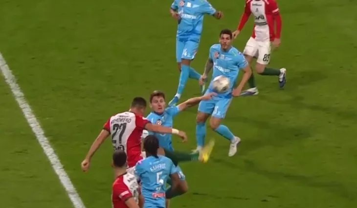 Пенальти за пальчики. Сухой выдал шедевр в Москве