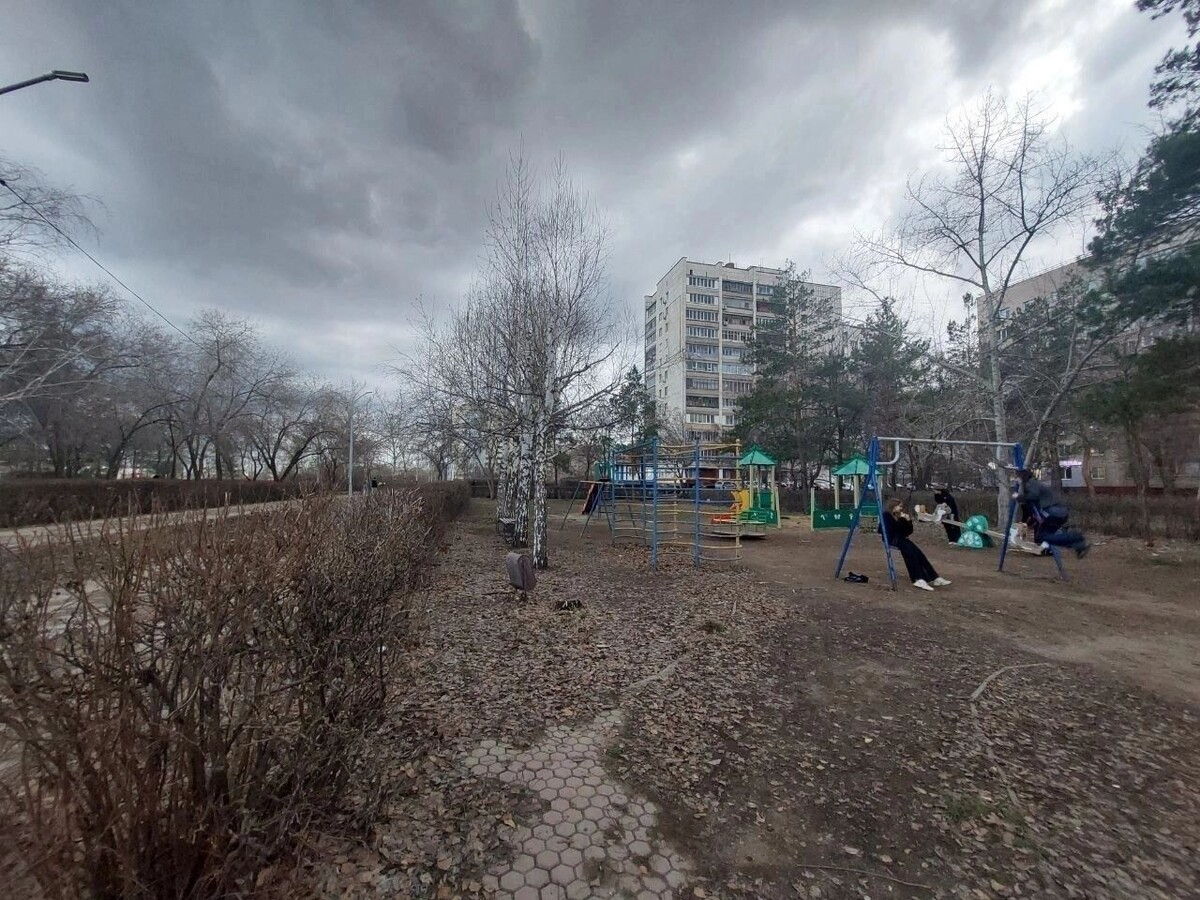    Как выглядел сквер в начале месяца   56orb.ru