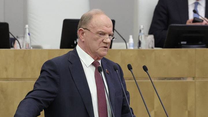 В КПРФ объяснили опасения Зюганова о возможном повторении 1917 года