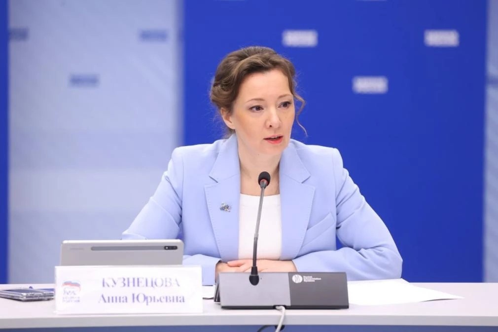 Председатель комиссии партии по защите материнства, детства и поддержке семьи, вице-спикер Государственной Думы Анна Кузнецова