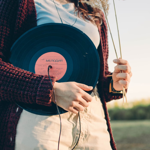    Пластинка "Мелодия" / unsplash.com