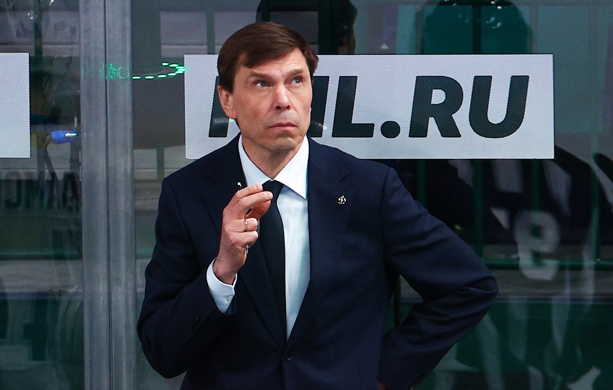    Главный тренер "Автомобилиста" Алексей Кудашов  Егор Алеев/ТАСС