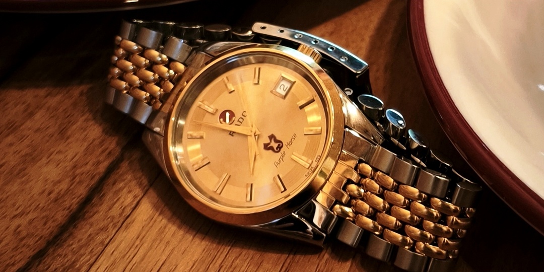 Rado Purple Horse 633.3672.4 — классика, проверенная временем