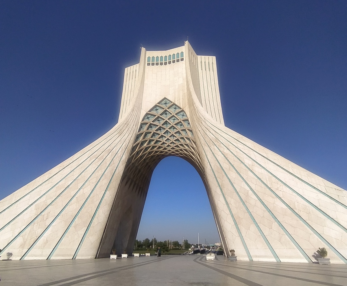 Башня Азади. Тегеран. Фото автора.