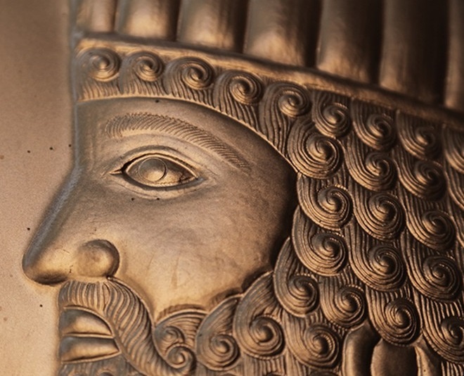 Персидский царь Кир. Фото из открытых источников. Кстати, для иранцев не приемлемо называть своего выдающегося царя словом «Кир». Да, простите, меня, в переводе с фарси это слово означает «пенис». Поэтому говорить нужно Куруш.