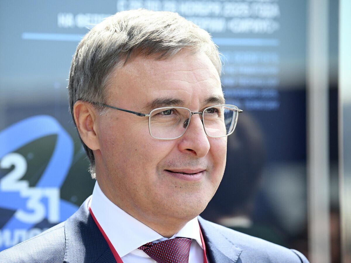    Валерий Фальков на ПМЭФ-2025 | © РИА Новости / Илья Питалев