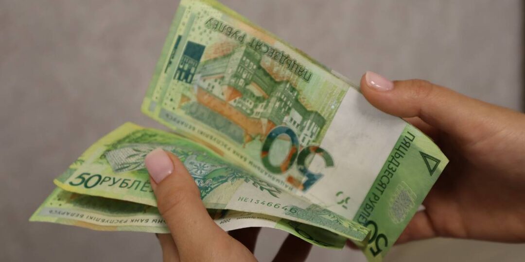 Главная ошибка мужчин: почему попытки «заработать на всё» уничтожают близость быстрее безденежья