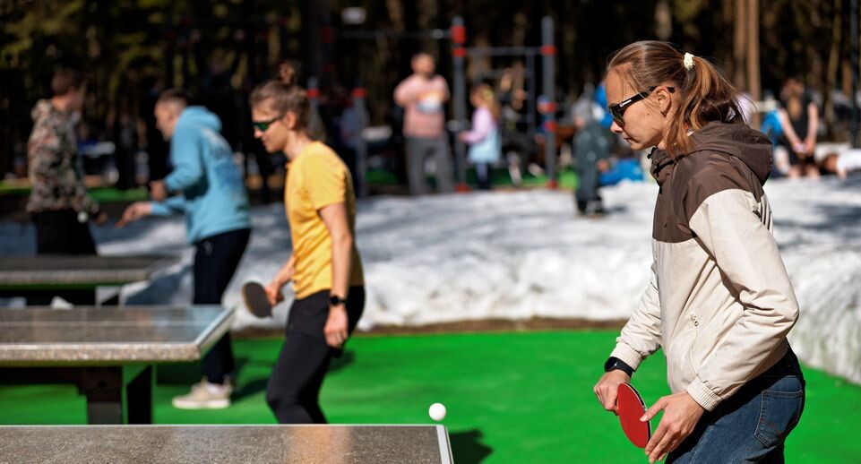    настольный теннис в лесопарке «Соколиная гора» на фестивале «Весенний марафон спорта» в Истре / Медиасток.рф