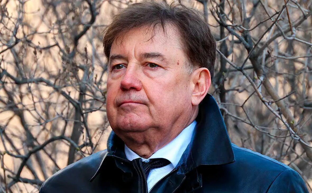    Источник: Виктор Момотов Фото: Ярослав Чингаев / АГН «Москва». rbc.ru Владимир Бондарев