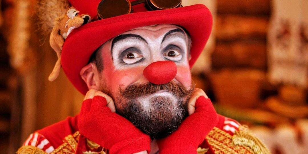 Интервью. «Если заниматься клоунадой, то Христа ради»