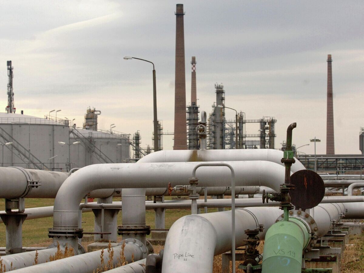    Насосная станция в конце нефтепровода "Дружба" на нефтеперерабатывающем заводе PCK в Шведте, Германия | © AP Photo / Sven Kaestner
