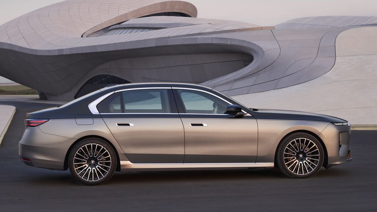    BMW 7 Series. Фото BMW