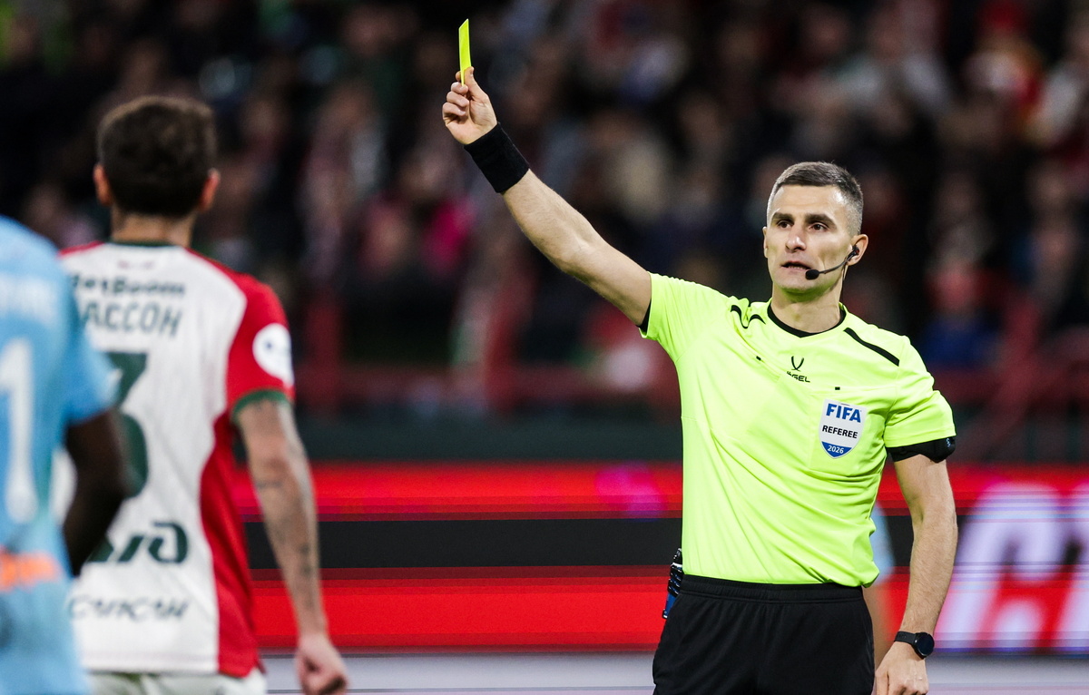    Арбитр матча "Локомотив" — "Зенит" Алексей Сухой  Михаил Синицын/ТАСС