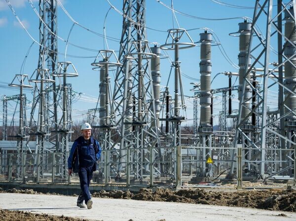 Таджикистан и Казахстан укрепляют связи в области энергетики