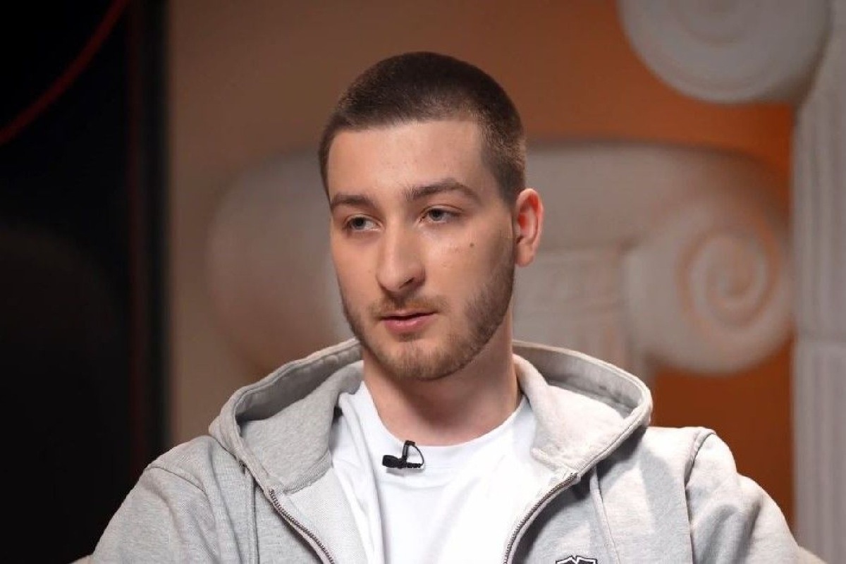    Егор Ермак (Фото: кадр из интервью Дениса Пархоменко Исповедь сына Плющенко: «Я больше не хочу молчать!»)