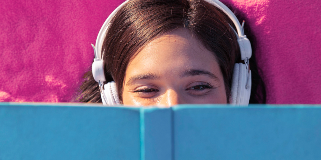 Театр одного актера: 30 аудиокниг, которые понравятся даже тем, кто их не любит (Часть 1)