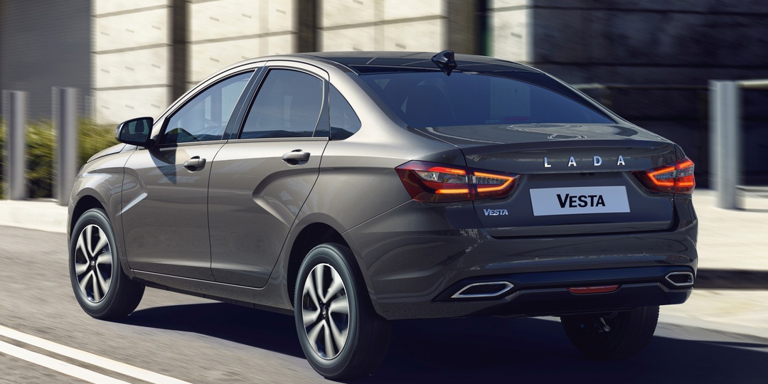 «Автоваз» запустил программу годовой подписки на Lada