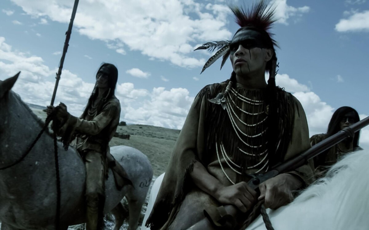 https://www.film.ru/articles/smeshalis-v-kuchu-koni-lyudi-recenziya-na-mini-serial-pervozdannaya-amerika