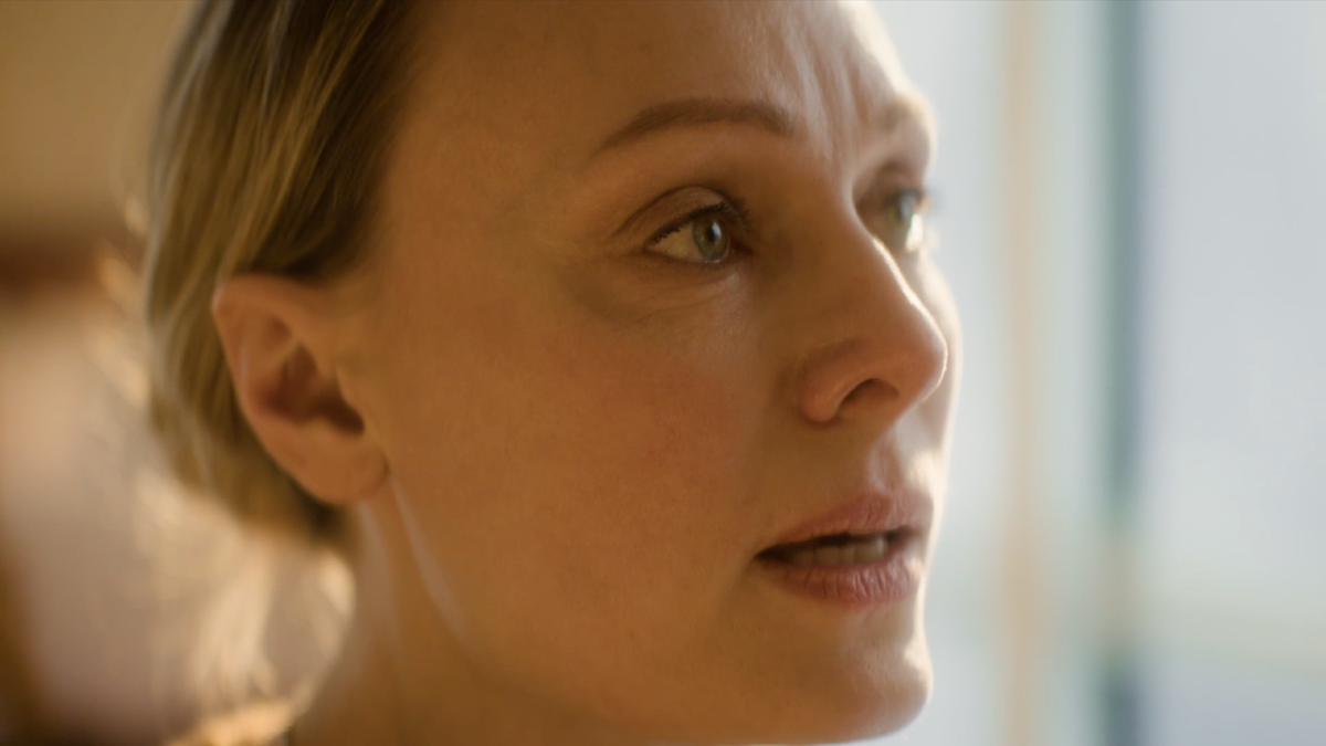 Кадр из третьей серии сериала "Выход", онлайн-кинотеатр СМОТРИМ