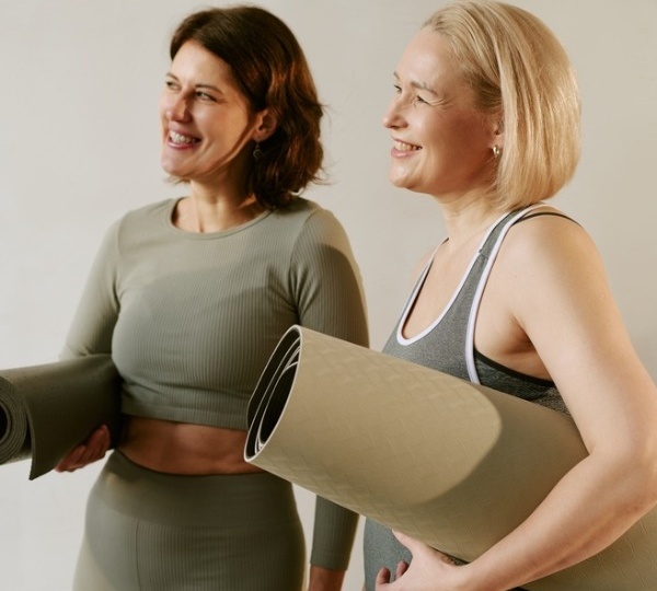 Йога или цигун после 40: что выбрать и почему зал с гантелями — не лучший ответ