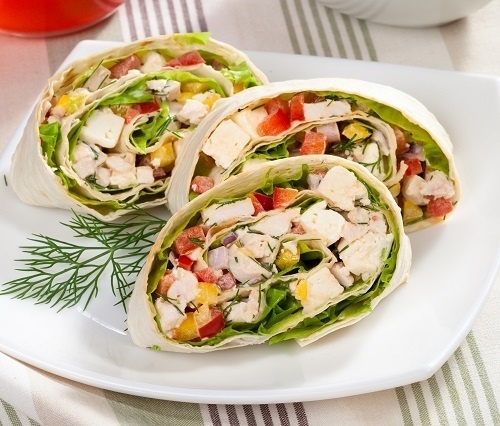    Рулетики из тонкого лаваша. Фото: Олег Кулагин/BurdaMedia