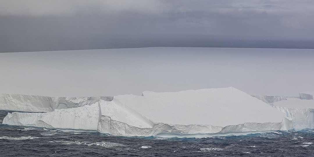 В чём секрет гибели древнейшего айсберга A23a