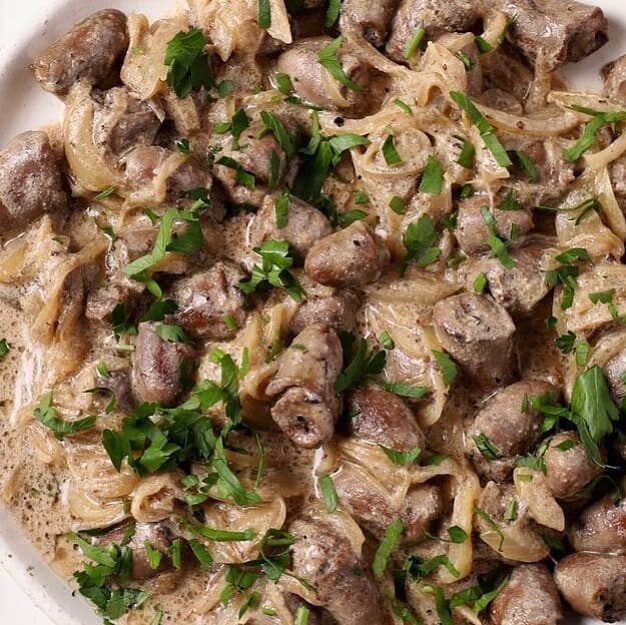 Подавать с рисом или картофельным пюре 😋