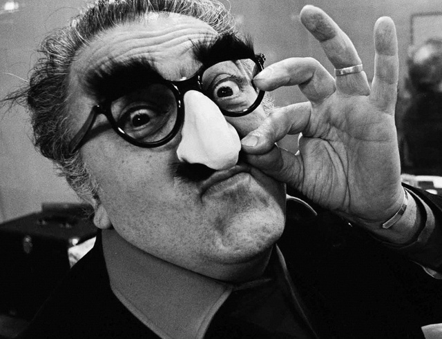 Итальянский кинорежиссёр и сценарист. Лауреат четырёх премий «Оскар» и «Золотой пальмовой ветви» Каннского кинофестиваля. Родился 20 января 1920 года в Римини (Италия). Присоединился к большинству 31 октября 1993 года от инсульта (73 года). 